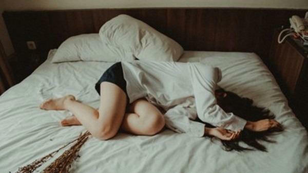 台北市一名母親近日在Threads寫下357字文揭露,年僅17歲的女兒在麥當勞打工期間,遭前主管性侵長達1年;害她罹患憂鬱症,選擇輕生。(示意圖/翻攝畫面) 台北市一名母親近日在Threads寫下357字文揭露,年僅17歲的女兒在麥當勞打工期間,遭前主管性侵長達1年;害她罹患憂鬱症,選擇輕生。(示意圖/翻攝畫面)