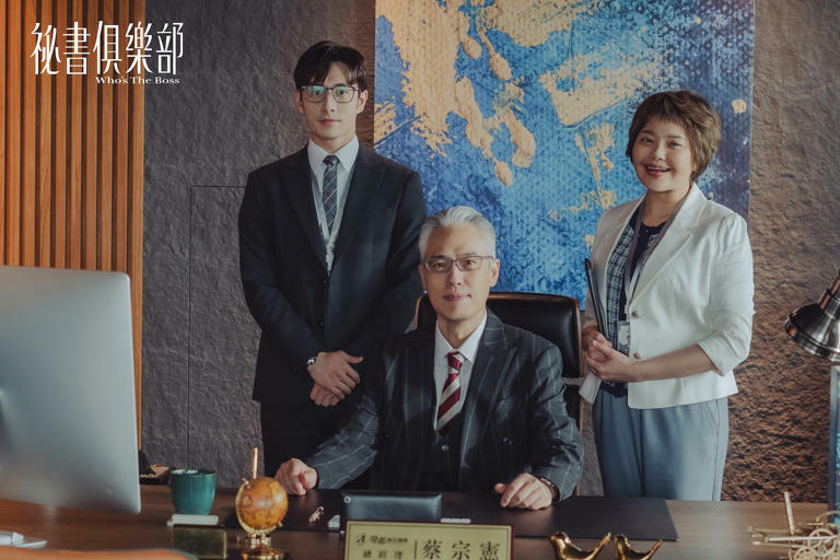 管麟(左)、林嘉俐道出祕書血淚心酸。(圖/TVBS) 管麟(左)、林嘉俐道出祕書血淚心酸。(圖/TVBS)