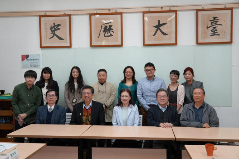 2024年唐獎漢學獎得主許倬雲專題影片「縱橫古今立言警世的史學泰斗」試映交流會,11日在台大歷史系會議室舉行。(張鈞凱攝) 2024年唐獎漢學獎得主許倬雲專題影片「縱橫古今立言警世的史學泰斗」試映交流會,11日在台大歷史系會議室舉行。(張鈞凱攝)
