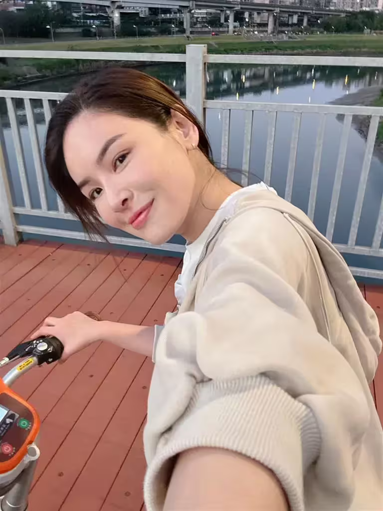 陳沂去年與李妍瑾發生衝突。(圖/翻攝自陳沂臉書) 陳沂去年與李妍瑾發生衝突。(圖/翻攝自陳沂臉書)