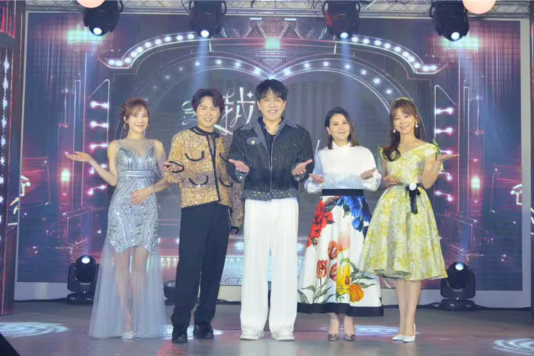 多位歌手參與「穿越紅人Show」5G沉浸式懷舊演唱會。(三立提供) 多位歌手參與「穿越紅人Show」5G沉浸式懷舊演唱會。(三立提供)