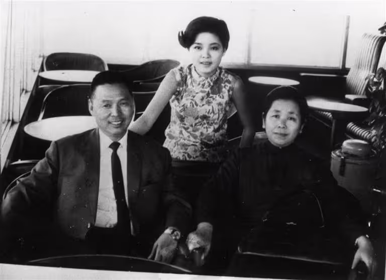 鄧麗君在人間的最後聲音是媽媽,鄧媽媽生前傳達的7個字「母欲謝而女不待」逼哭億人。(圖/鄧麗君文教基金會提供) 鄧麗君在人間的最後聲音是媽媽,鄧媽媽生前傳達的7個字「母欲謝而女不待」逼哭億人。(圖/鄧麗君文教基金會提供)
