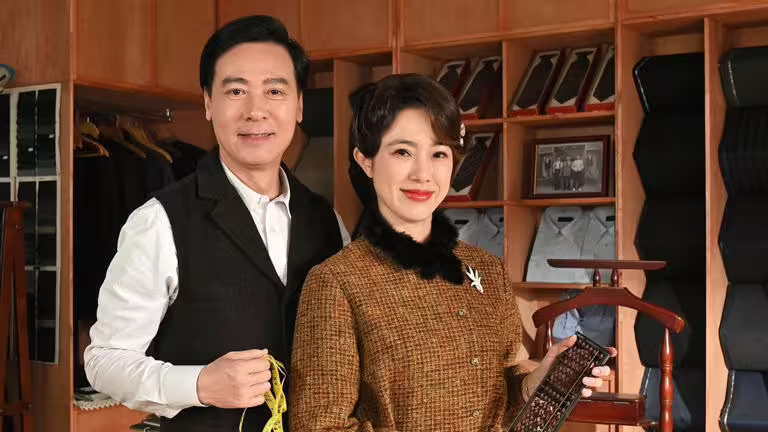 尹昭德(左)和黃瑄飾演夫妻,兩人攜手共度許多難關。(圖/台視提供) 尹昭德(左)和黃瑄飾演夫妻,兩人攜手共度許多難關。(圖/台視提供)
