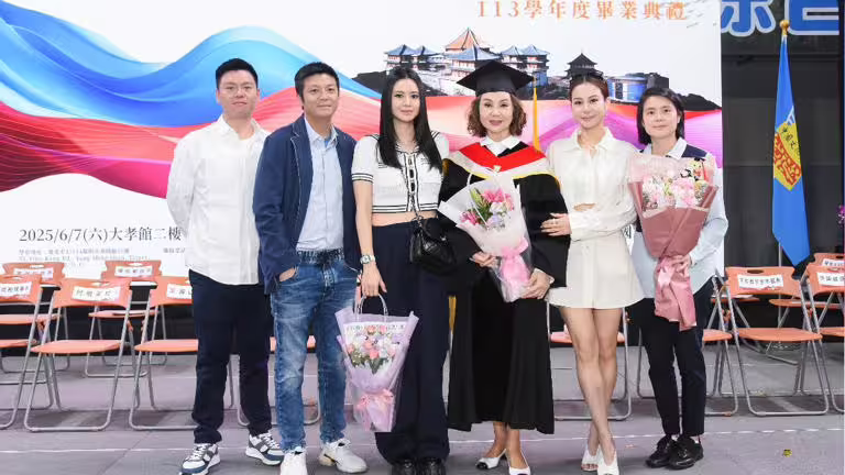 謝玲玲的子女到場見證。(圖/台灣優質生命協會提供) 謝玲玲的子女到場見證。(圖/台灣優質生命協會提供)