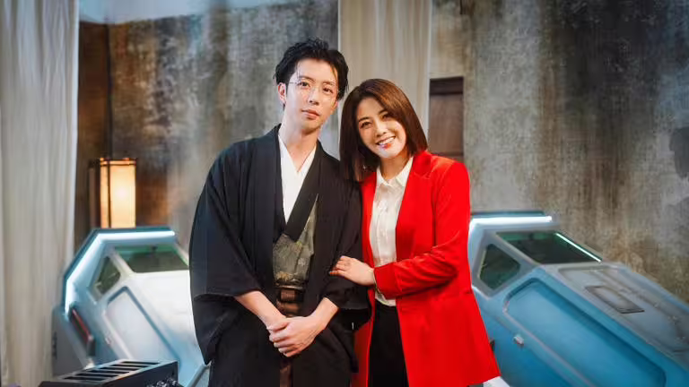 廖允杰(左)、韓瑜在節目中的劇裡飾演姐弟戀夫妻檔。(圖/映底子國際傳媒股份有限公司提供) 廖允杰(左)、韓瑜在節目中的劇裡飾演姐弟戀夫妻檔。(圖/映底子國際傳媒股份有限公司提供)