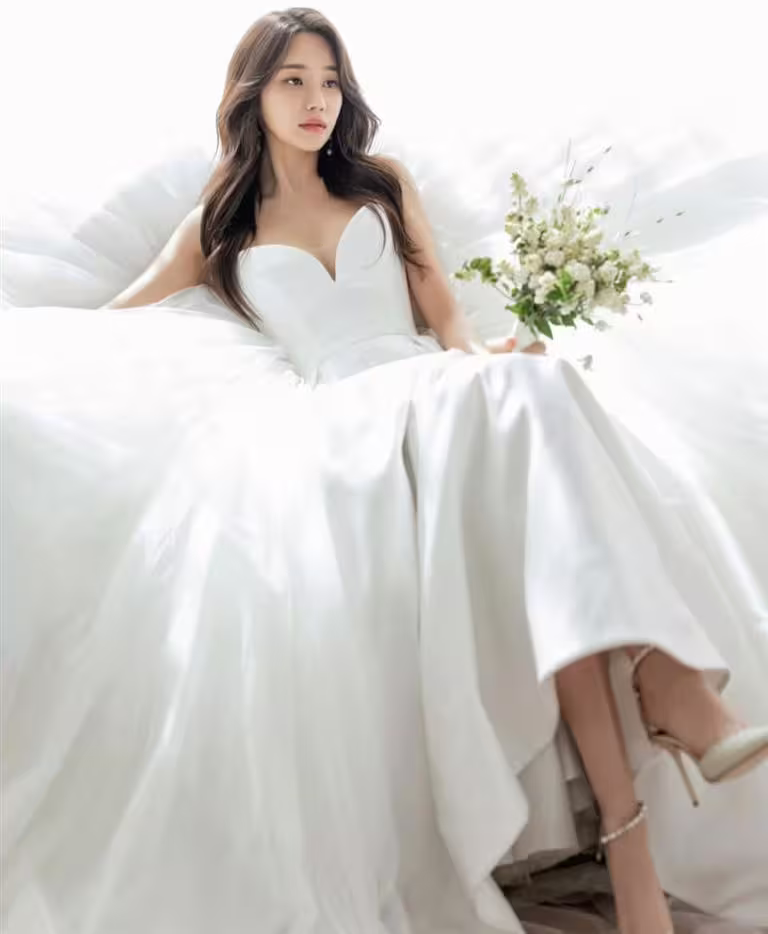 酉奈在2024年低調結婚。(圖/翻攝自酉奈IG) 酉奈在2024年低調結婚。(圖/翻攝自酉奈IG)