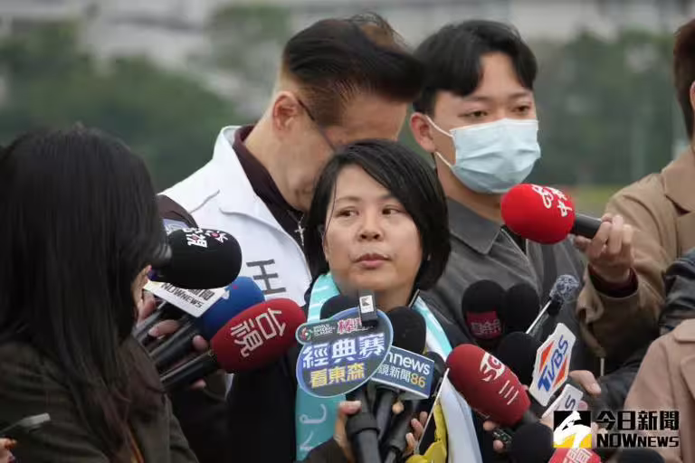 ▲民眾黨不分區立委被提名人、陸配李貞秀與黃光芹隔空對戰,遭黨員檢舉送中評會。(圖/記者呂炯昌攝) ▲民眾黨不分區立委被提名人、陸配李貞秀與黃光芹隔空對戰,遭黨員檢舉送中評會。(圖/記者呂炯昌攝)