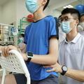 一到暑假骨科爆滿！8%中國青少年患這種脊椎病