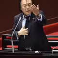 不爽王世堅嗆老柯 他嗆已把聯絡方式刪了