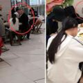 馮小剛夫婦香港機場被偶遇，頭皮白斑加重，收養的女兒亭亭玉立