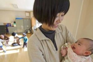 在日本養大一個孩子(從生到22歲)大概要花多少錢？約800萬台幣，貴嗎？
