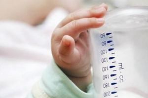 她們為什麼早早放棄了母乳餵養？這些謠言誨人不倦啊