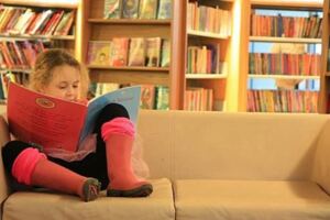培養孩子的閱讀習慣，別叫他「關掉電腦去看書！」