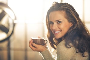 習慣一早 喝太濃的咖啡，你的口臭會 嚇死人…？ 保持一整天 口氣清新的小秘訣，第 1 個超重要~