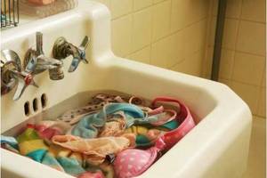 內衣褲隔夜洗會孳生細菌，這些傷害健康的洗衣方法，90%的人一定都做過！