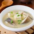 炖魚湯總有一股土腥味？只需這一招，腥味輕鬆去除！