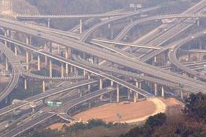 中國的全世界最複雜「迷宮橋」！5層道路、20個匝道通往8個不同方向！網友：「Google Maps會自殺！」