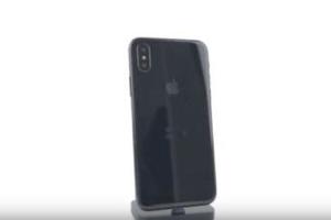 iPhone 8真正實機終於入手！背面玻璃鏡面超美但「正面設計讓網友吐血」！