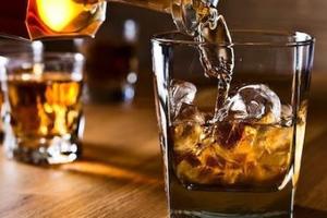 新研究證實「你過去完全錯喝威士忌」了　不是越濃越好…所以品酒專家都這樣喝